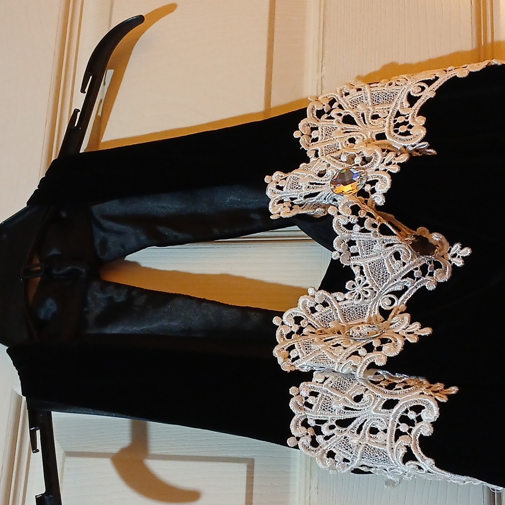 Short formal dress